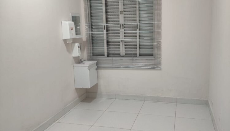 locação-casa-comercial-pronto-ara-clinica-7-salas-recpção-jardim-santista-mogi (14)