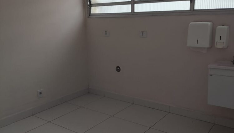 locação-casa-comercial-pronto-ara-clinica-7-salas-recpção-jardim-santista-mogi (25)