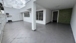 casa-térrea-comercial-mogilar-venda-reformada-clinica-4-quartos-edicula-garagem 4-carros (15)