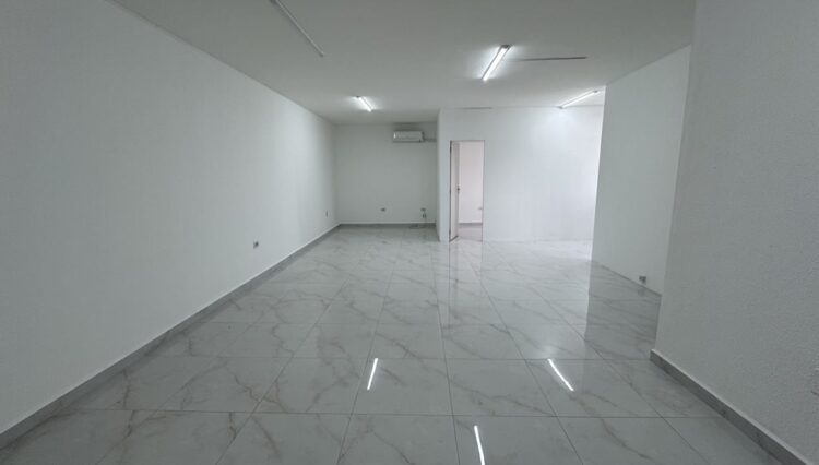 sala-comercial-80m2-2-banheiros-terceiro -andar-centro-locação (3)