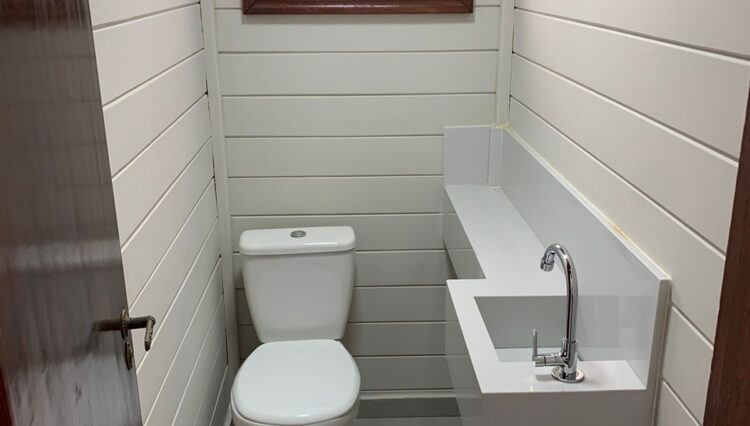 sobrado-de-madeira-condominio-aruã-3-dorm-venda-128m2 (5)
