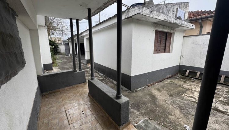 casa-térrea-comercial-terreno-309m2-2-dorm+edícula-quintal-venda-centro (14)