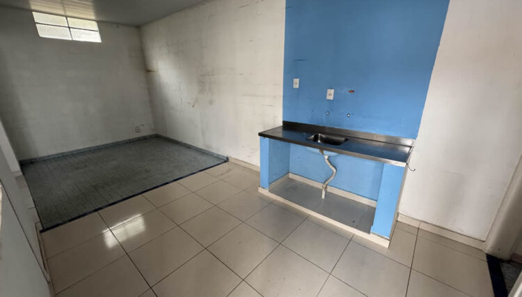 casa-térrea-comercial-terreno-309m2-2-dorm+edícula-quintal-venda-centro (4)