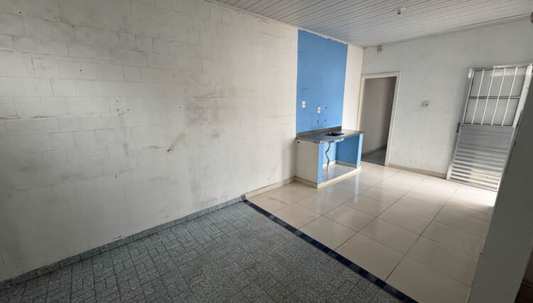 casa-térrea-comercial-terreno-309m2-2-dorm+edícula-quintal-venda-centro (9)