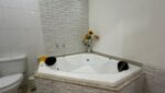 sobrado-3-dorm-suite-escritório-banheiro-hidromassagem-sala-lareira-garagem-2-carros-área-gourmet-190m2-venda (1)