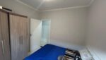 sobrado-3-dorm-suite-escritório-banheiro-hidromassagem-sala-lareira-garagem-2-carros-área-gourmet-190m2-venda (19)