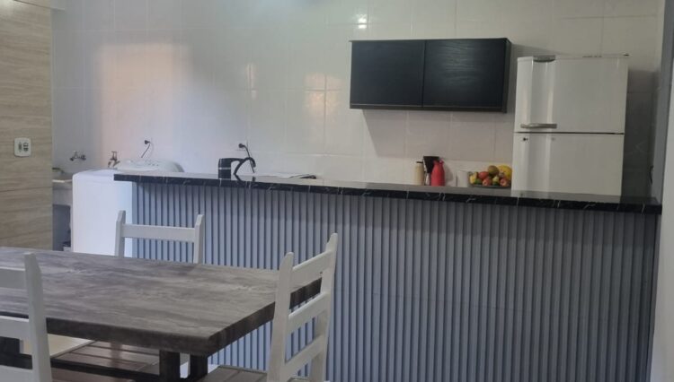 sobrado-3-dorm-suite-escritório-banheiro-hidromassagem-sala-lareira-garagem-2-carros-área-gourmet-190m2-venda (38)