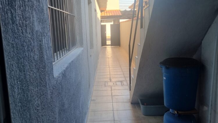 sobrado-3-dorm-suite-escritório-banheiro-hidromassagem-sala-lareira-garagem-2-carros-área-gourmet-190m2-venda (46)