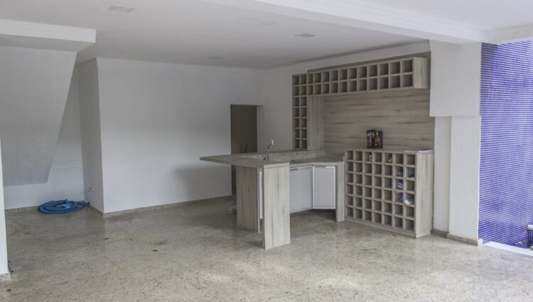 sobrado-4-suites-400m2-5-banheiros-piscina-borda-infinite-ar-condicionado-venda-aruã-lagos-mogi (36)
