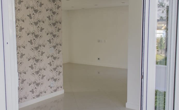 sobrado-4-suites-400m2-5-banheiros-piscina-borda-infinite-ar-condicionado-venda-aruã-lagos-mogi (8)