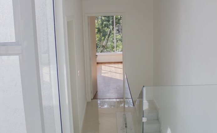 sobrado-4-suites-400m2-5-banheiros-piscina-borda-infinite-ar-condicionado-venda-aruã-lagos-mogi (82)