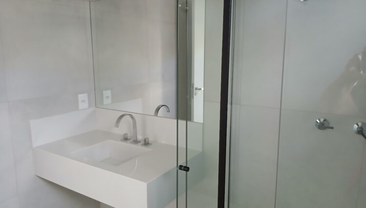 sobrado-3-suites-424m2-piscina-jacuzzi-banheira-gourmet-cond-aruã (29)