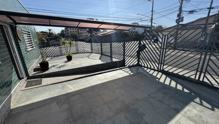 casa-comercial-mogilar-venda-esquina-venda (8)