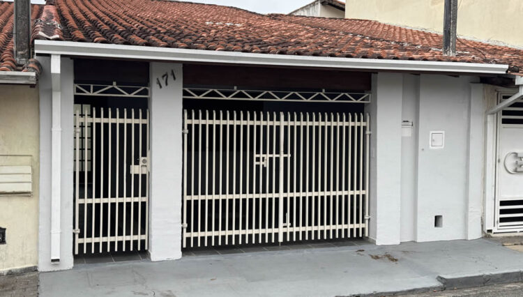 casa-térrea-2-dorm-vila-suissa-trreno-166m2-quintal-garagem-2-carros (16)