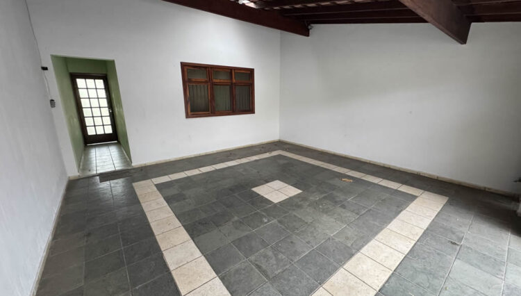 casa-térrea-2-dorm-vila-suissa-trreno-166m2-quintal-garagem-2-carros (17)