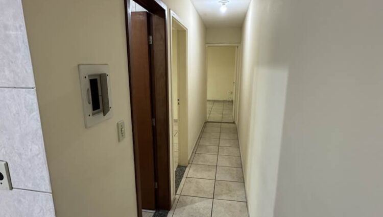 casa-térrea-2-dorm-vila-suissa-trreno-166m2-quintal-garagem-2-carros (3)