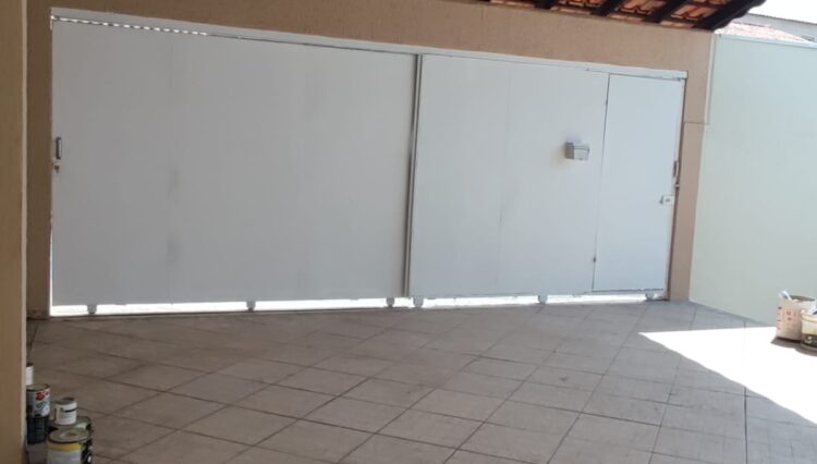 casa-2-dorm-sala-copa-cozinha-grande-quintal-vila-suissa-189m2-venda (12)