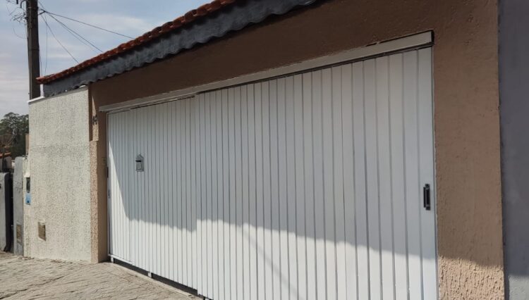 casa-2-dorm-sala-copa-cozinha-grande-quintal-vila-suissa-189m2-venda (20)