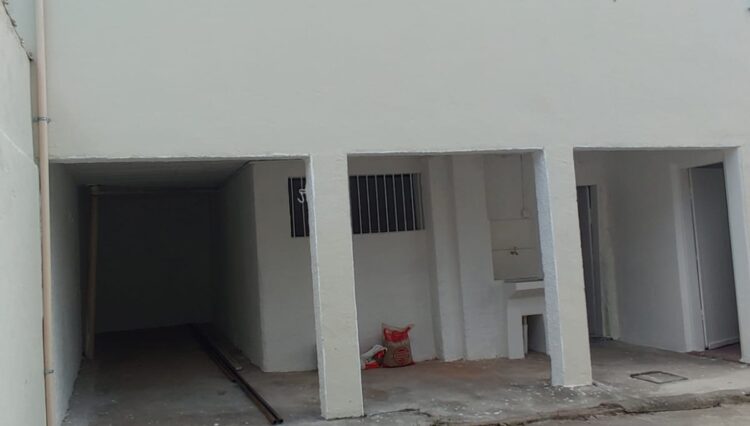 casa-2-dorm-sala-copa-cozinha-grande-quintal-vila-suissa-189m2-venda (27)