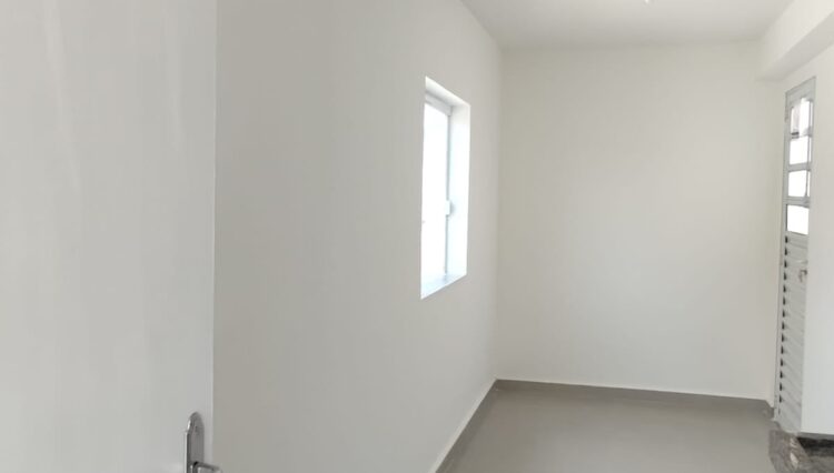 casa-2-dorm-sala-copa-cozinha-grande-quintal-vila-suissa-189m2-venda (37)