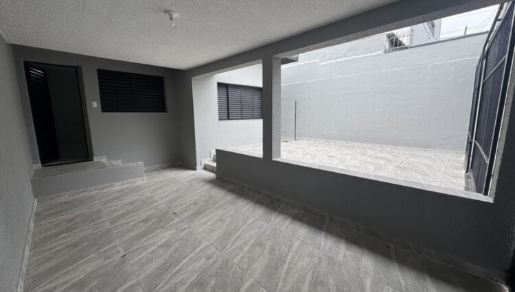 vendo-casa-térrea-160m2-vila-lavinia-reformada-2-dorm-3-vagas-quintal (3)