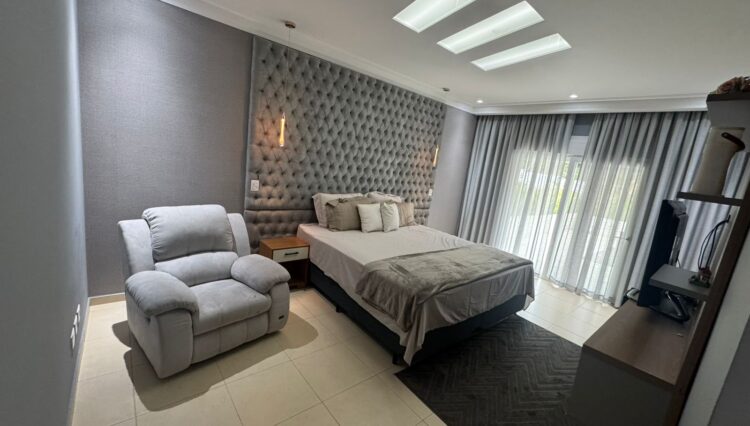 2lotes-4-suites-sala 3 ambientes- piscina-área gourmet-moveis-planejados-458m2 (34)