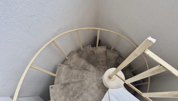 casa-assobradada-90m2-2-dorm-garagem coberta-mogi-moderno-venda (21)