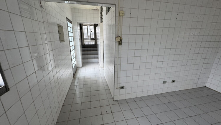 Vendo-prédio comercial-mogi-moderno-1000m2-empresa-pronto-para-funcionamento (39)