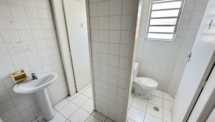 Vendo-prédio comercial-mogi-moderno-1000m2-empresa-pronto-para-funcionamento (71)