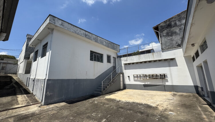 Vendo-prédio comercial-mogi-moderno-1000m2-empresa-pronto-para-funcionamento (9)