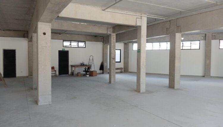 salao-comercial-térreo-rodeio-mogi-477m2-locação (16)