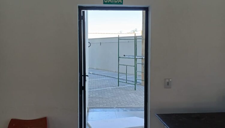 salao-comercial-térreo-rodeio-mogi-477m2-locação (21)