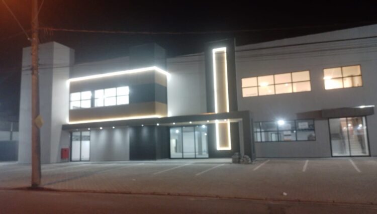 salao-comercial-térreo-rodeio-mogi-477m2-locação (5)