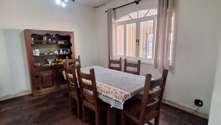 casa-3-dorm-suite-206m2-alto-do-ipiranga-anexo-edicula-suite-sala-cozinha-venda-mogi (9)