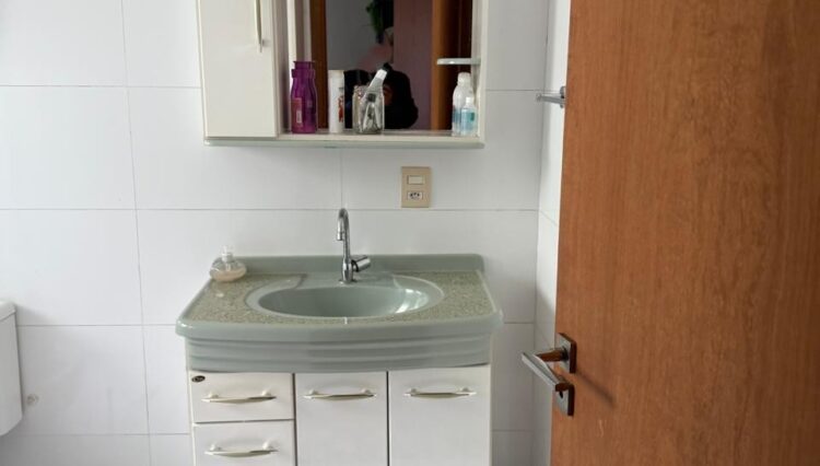sobrado-3-suítes-máster-sala-jantar-sala-grande-quital-churrasqueira (1)