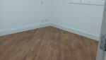 casa-térrea-3-dorm-aruã-venda-ar-condicionado-lareira-piscina-churrasq (18)